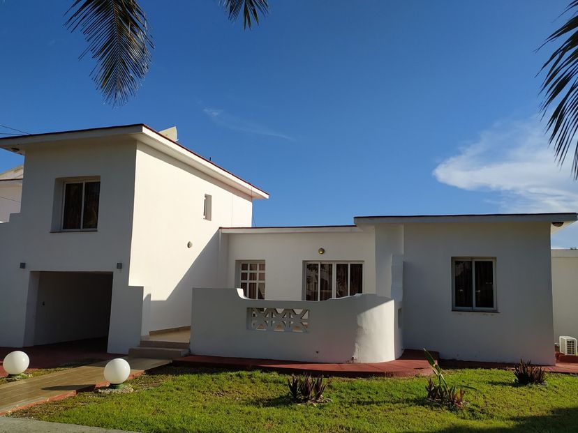 Villa Perla, TARARÁ, No. 304