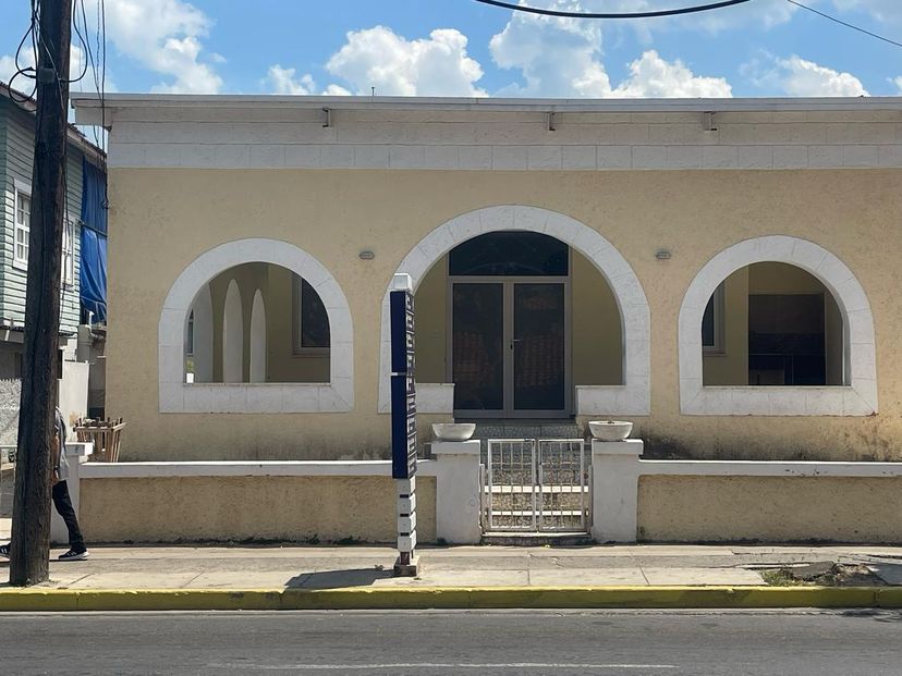 Casa 5201 Dos Mares, Avenida 1ra