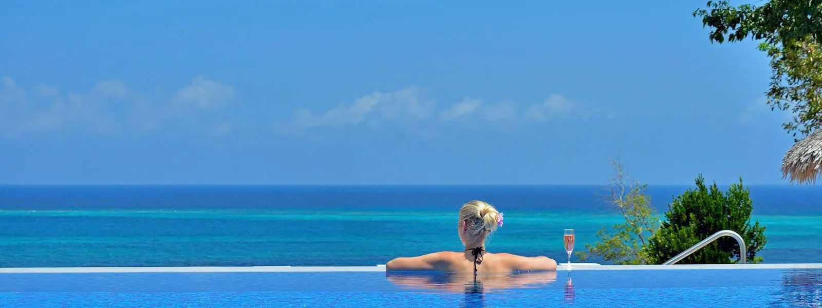 Cuba travel hero image